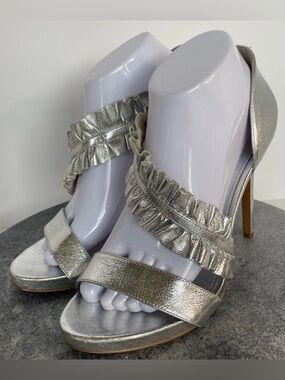 Michael Kors Bella Ruffled Metallic Silver Leather Heels Sandals 8.5